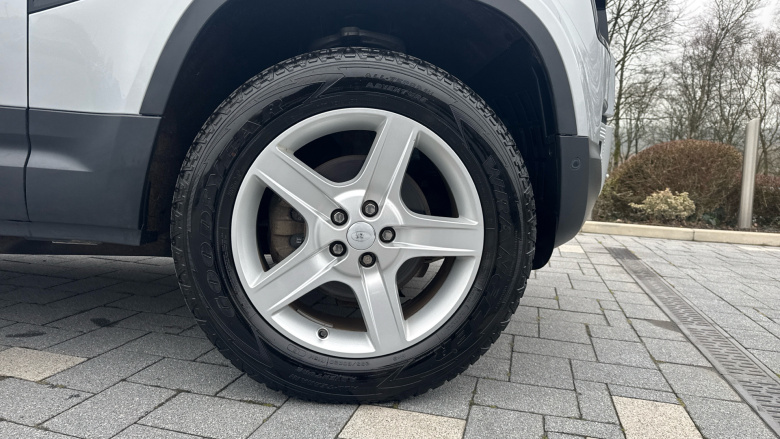 Land Rover Defender 90 Diesel 3.0 D250 Hard Top SE Auto